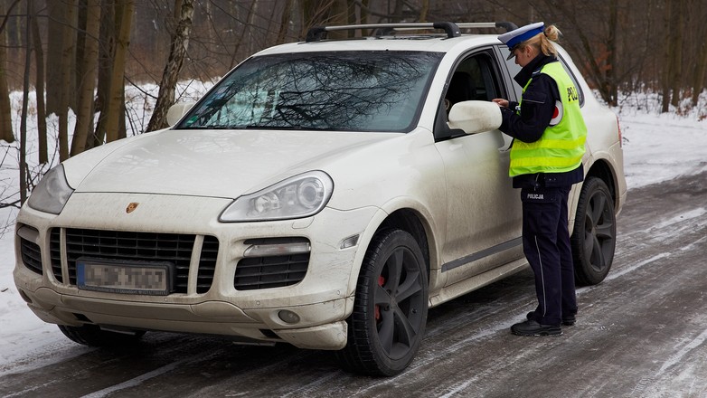 Walka z koronawirusem – czy zabiorą ci samochód?