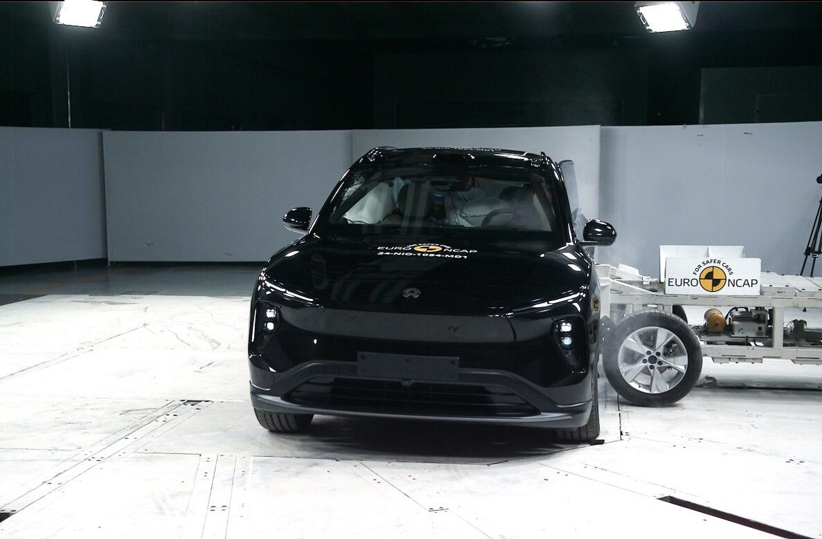 Crash test: NIO EL6 (2024)