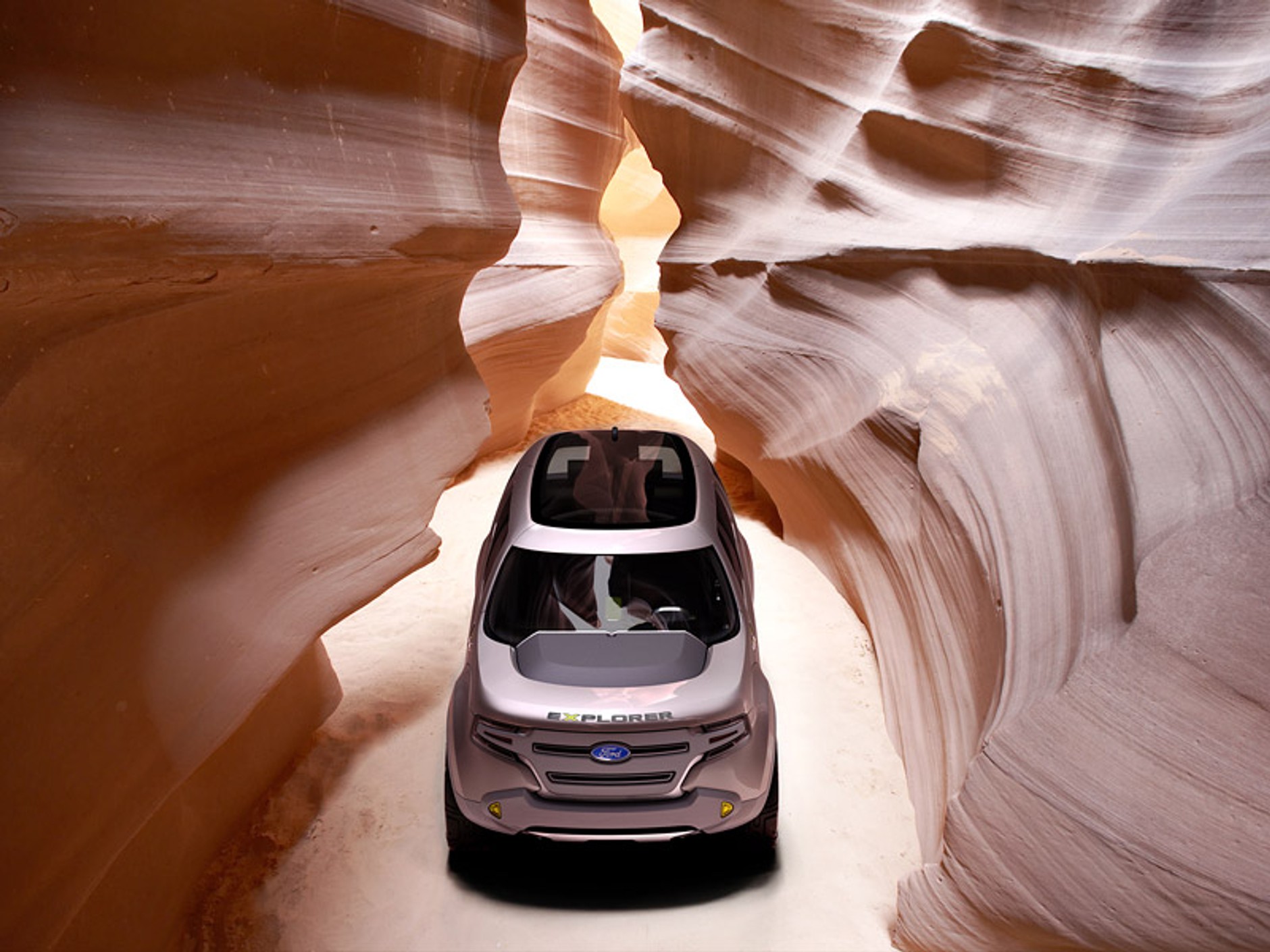 Detroit 2008: Ford Explorer America - oszczędniejszy olbrzym