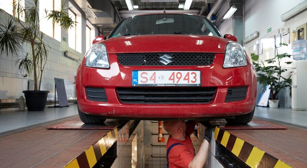 Nowe ceny za badanie techniczne w 2025 r. Będzie dużo drożej, a o pieczątkę dużo trudniej