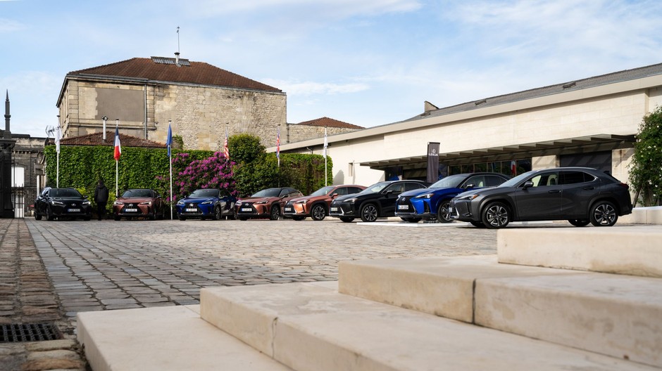 Lexus UX 300h