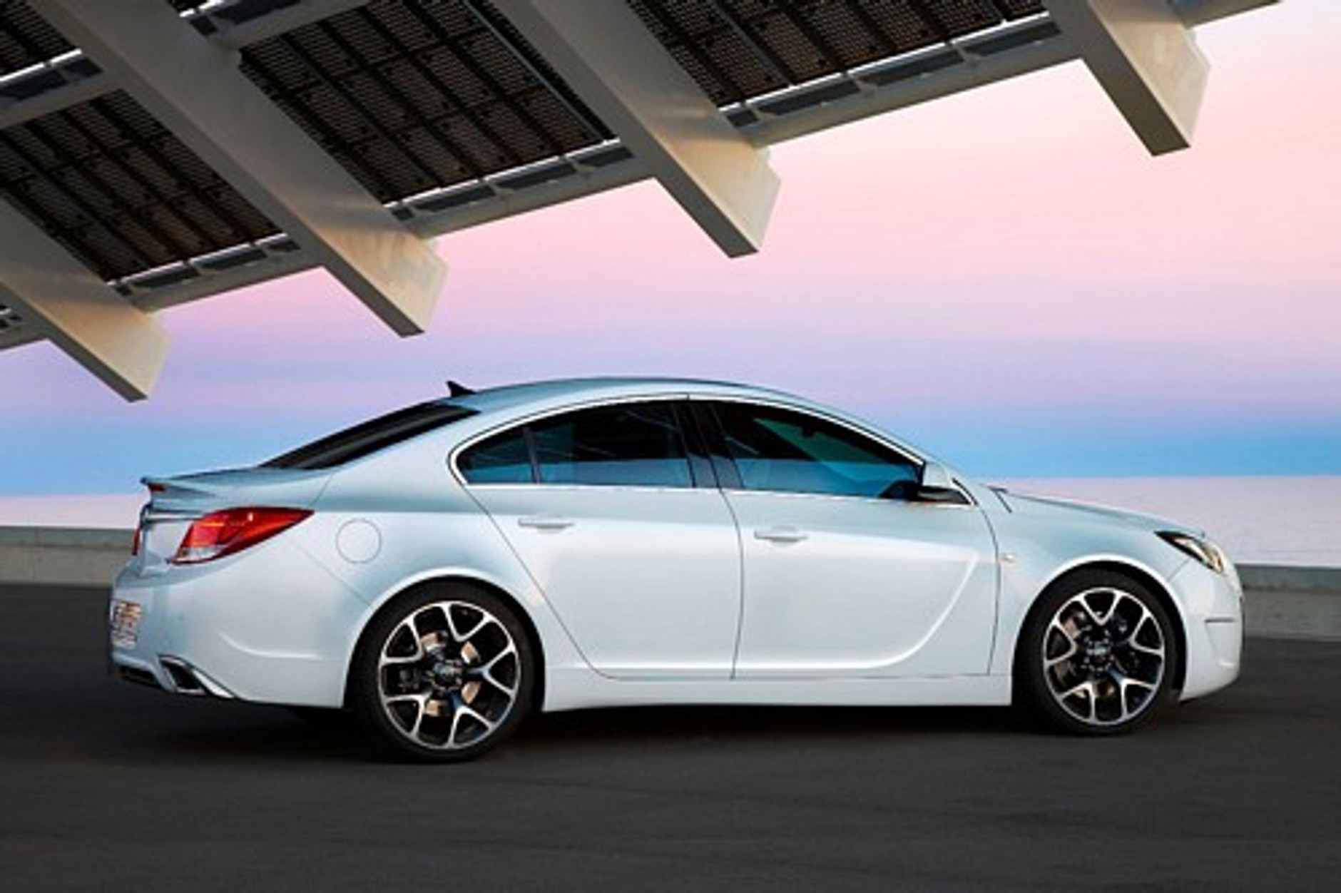 Opel Insignia OPC: Pierwsze OPC z napędem 4x4