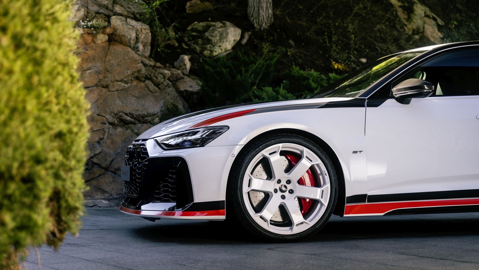 Audi RS6 Avant GT ma obniżone o 10 mm zawieszenie (gwintowane!)