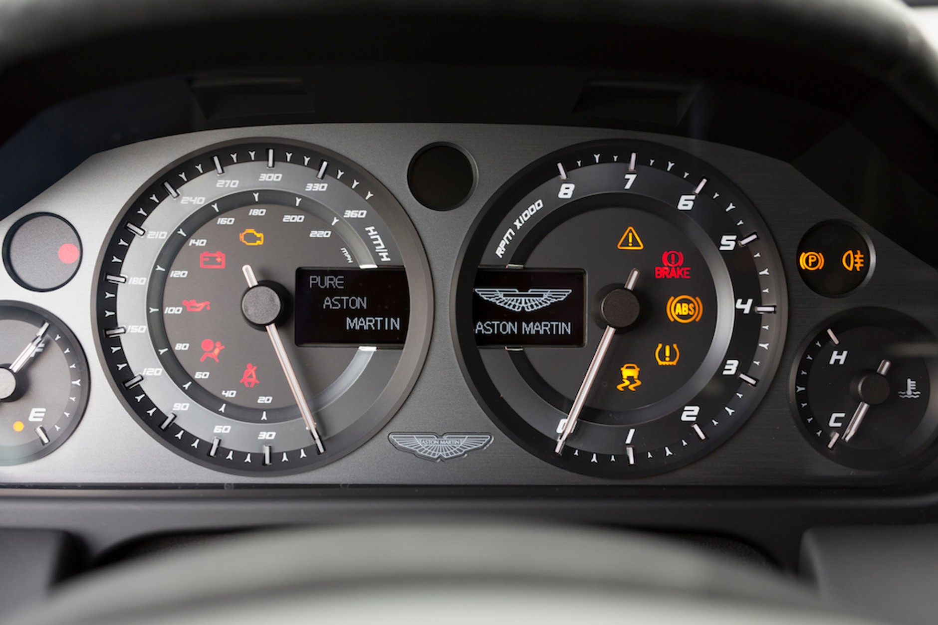 Aston Martin Vantage N430