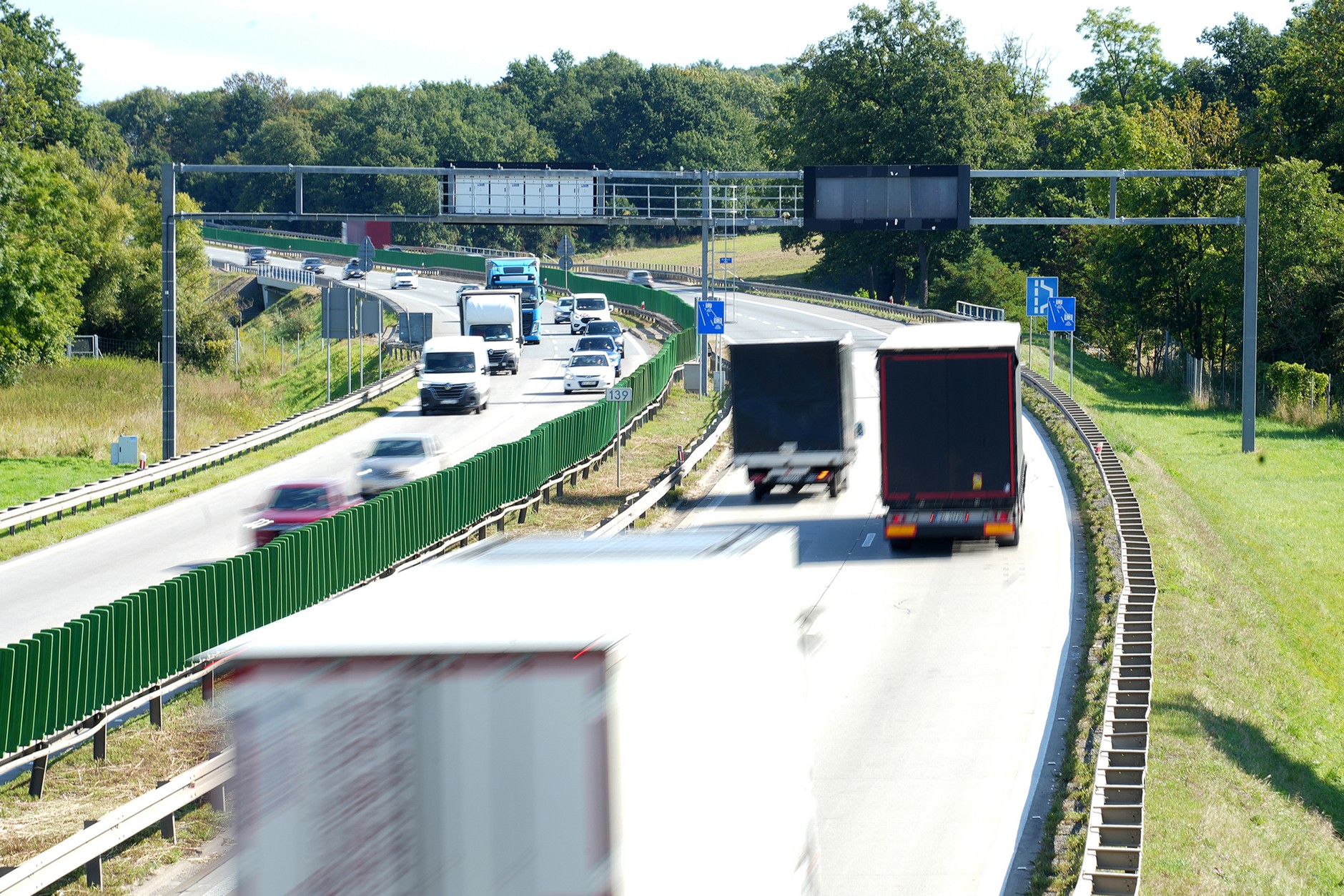 Odcinkowy pomiar prędkości na A4 pomiędzy węzłami Kąty Wrocławskie i Pietrzykowice