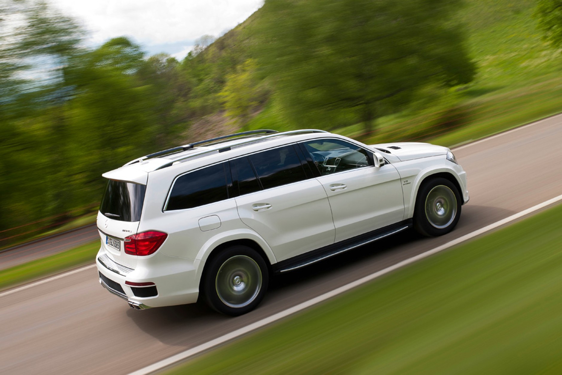 Mercedes-Benz GL 63 AMG: mistrz wagi ciężkiej