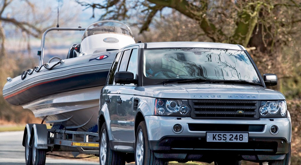 Ważna kategoria: wyjaśniamy co daje prawo jazdy kategorii B+E