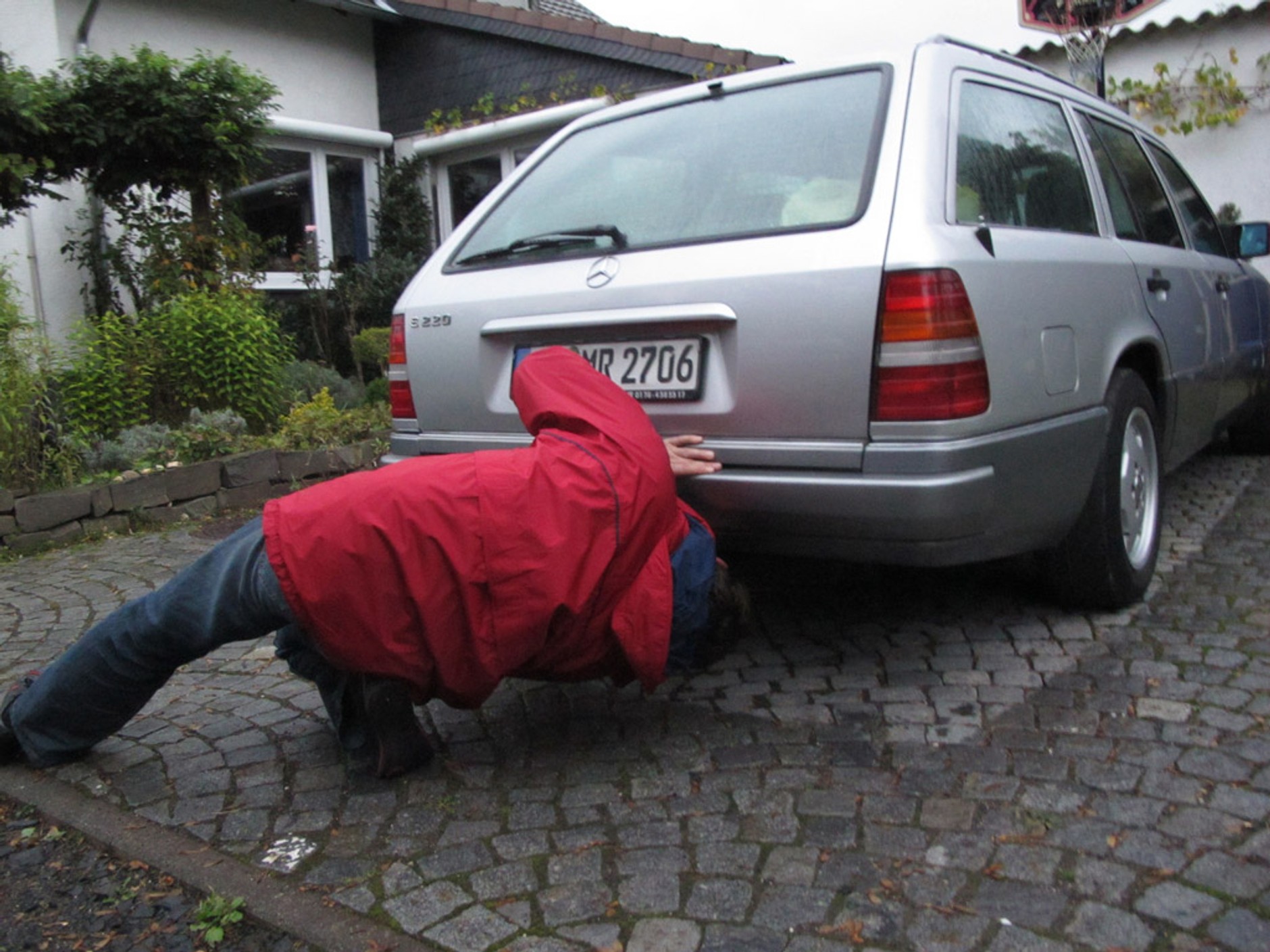 Czy warto jechać po auto do Niemiec? Może w Polsce jest taniej