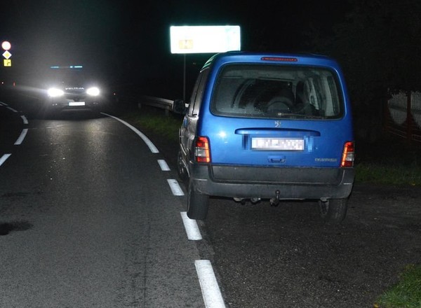 Pijany położył się w nocy na drodze. Tragedia wisiała w powietrzu