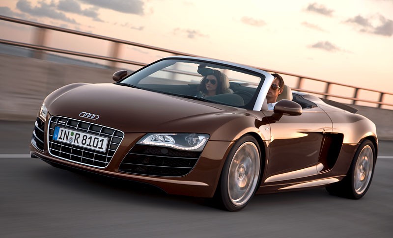 Audi R8 Spyder: V10 quattro inaczej