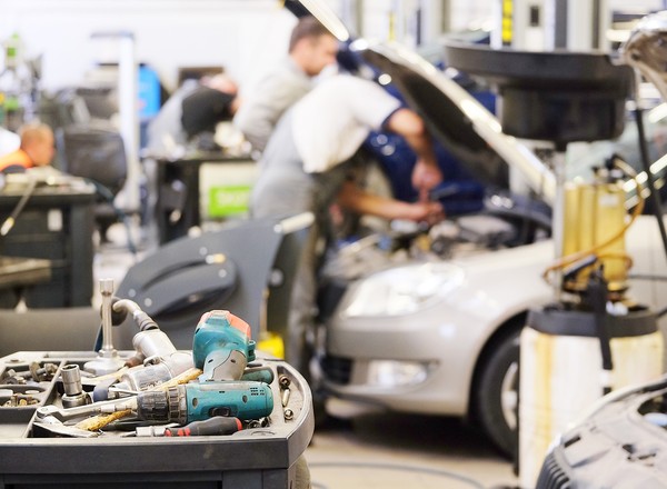 Zapytałem mechanika z ASO, co psuje nowe auta. Odpowiedział krótko i dał kilka rad, jak uniknąć problemów