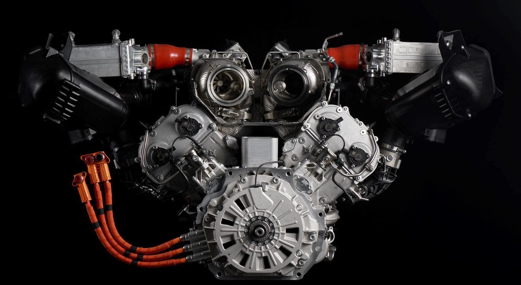 Lamborghini. PHEV z silnikiem V8