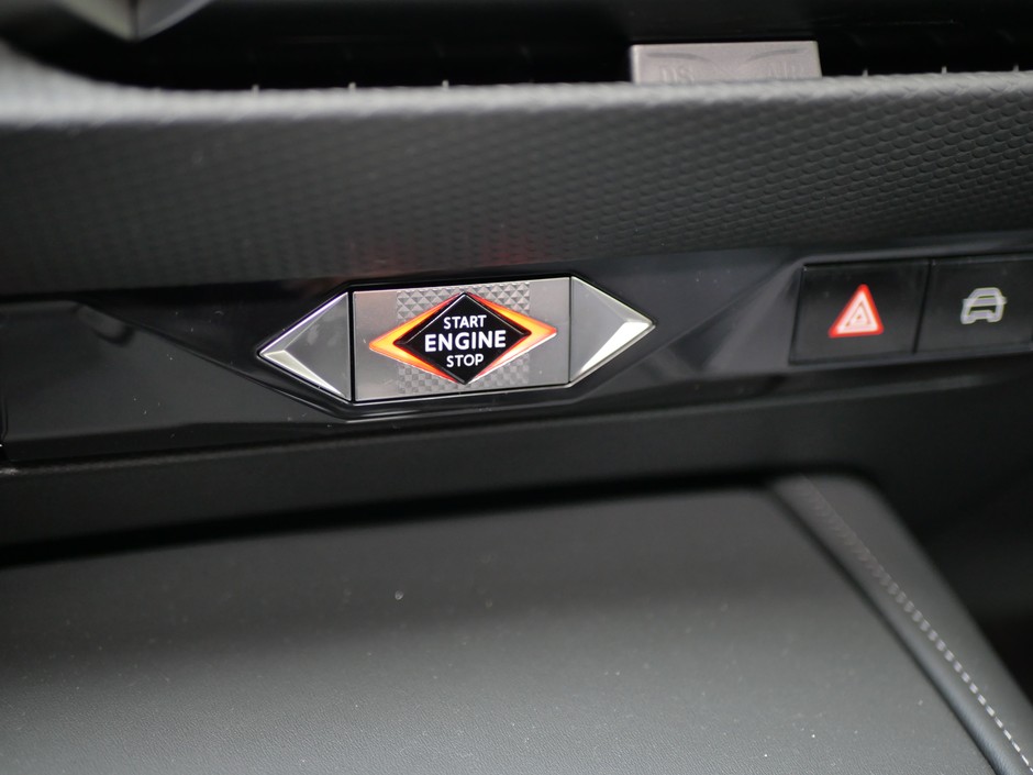 DS4 Pallas hybrid