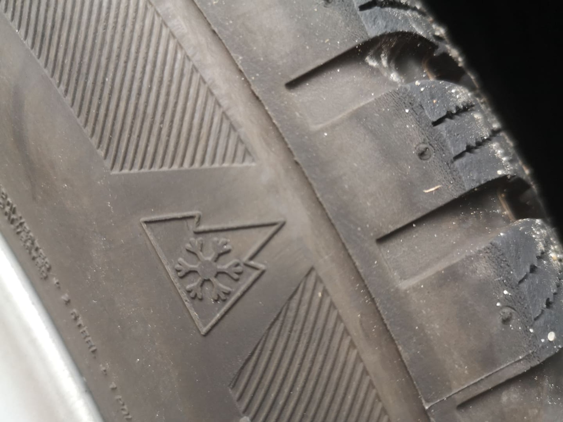 Zimowe opony w BMW i3 Innogy