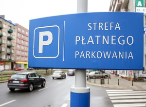 Koniec z pobieraniem opłat za parkowanie w weekendy