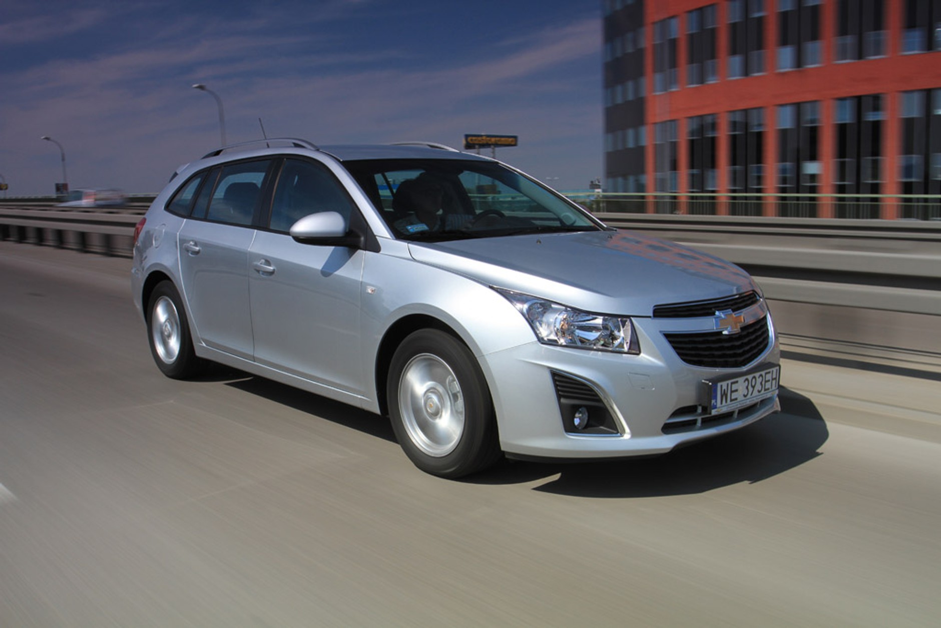 Chevrolet Cruze kombi kontra Ford Focus i Skoda Octavia: które kompaktowe kombi jest najlepsze