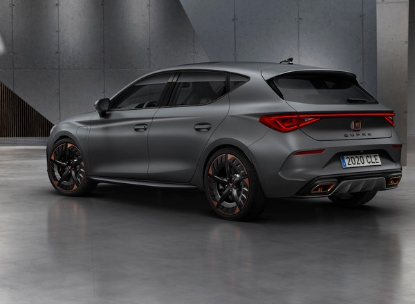 Cupra prezentuje nowe modele i otwiera nową siedzibę