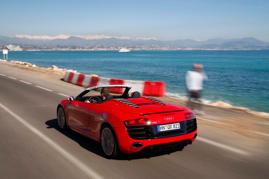 Audi R8 Spyder - supercabrio na wiosnę