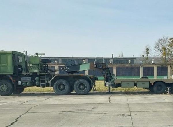 Wojsko Polskie sprzedaje potężne Volvo do transportowania czołgów