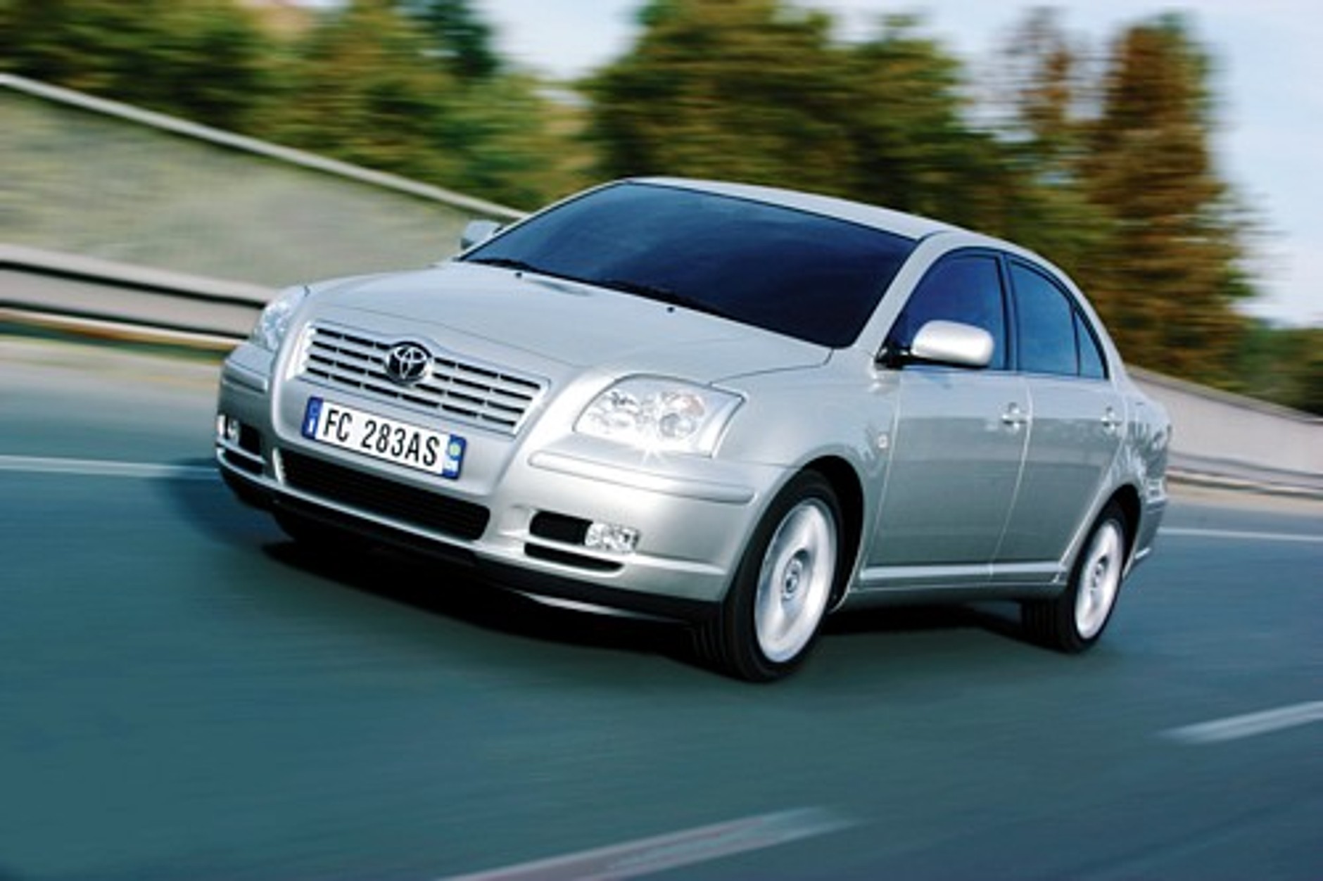 Avensis mierzy wysoko