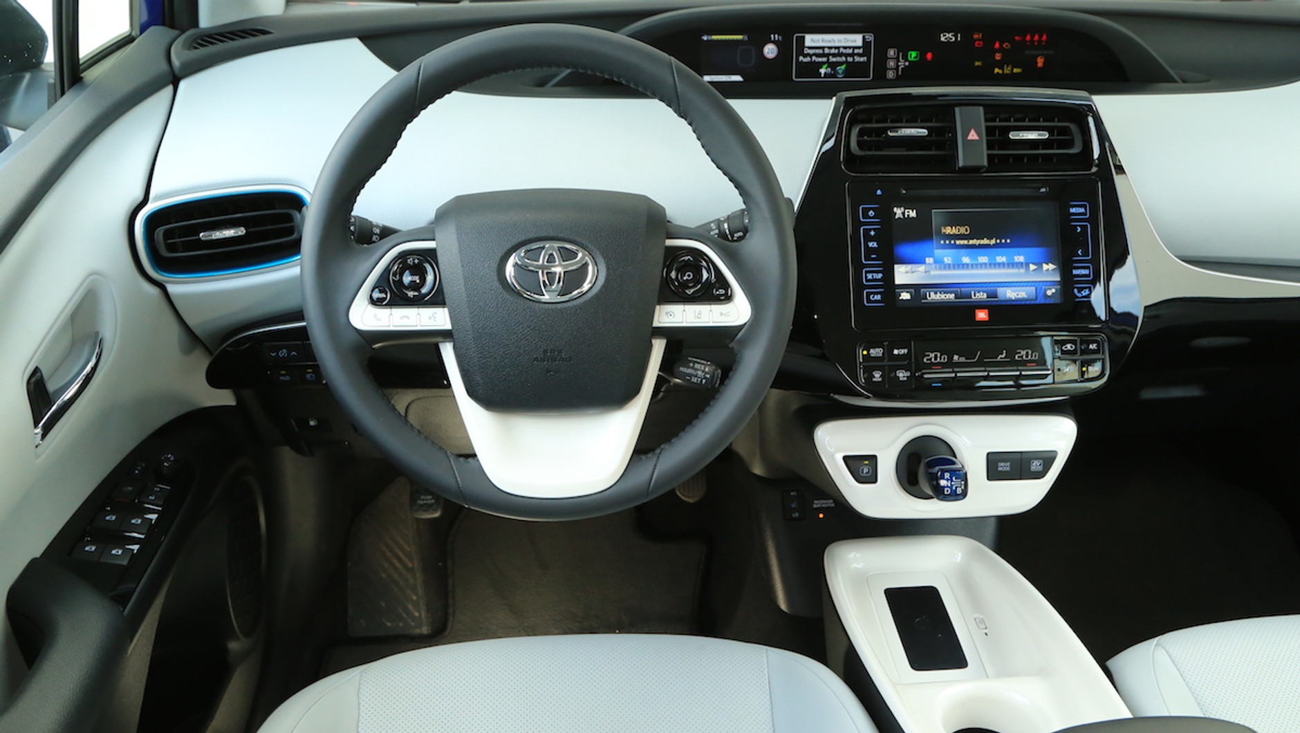 Toyota Prius IV
