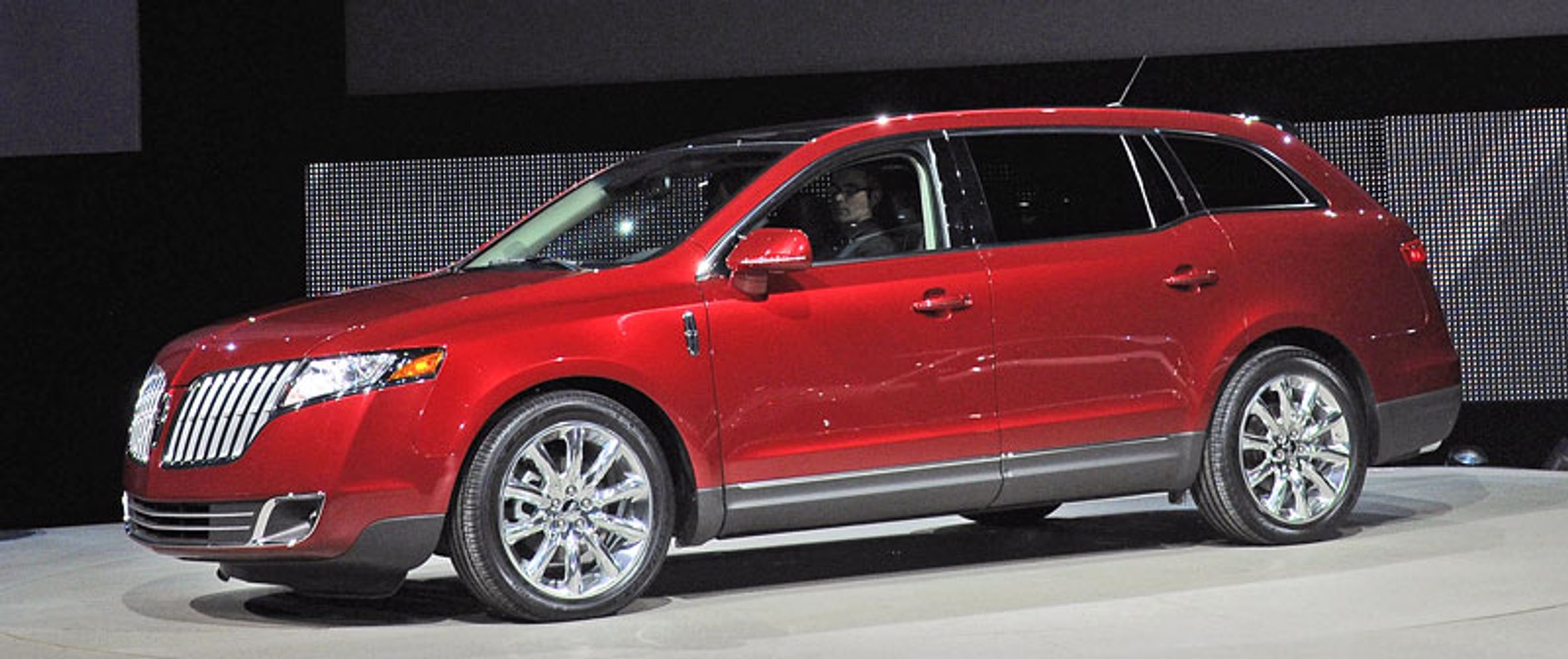 Detroit 2009: na czym oszczędzają Amerykanie (fotogaleria nowości 2.)