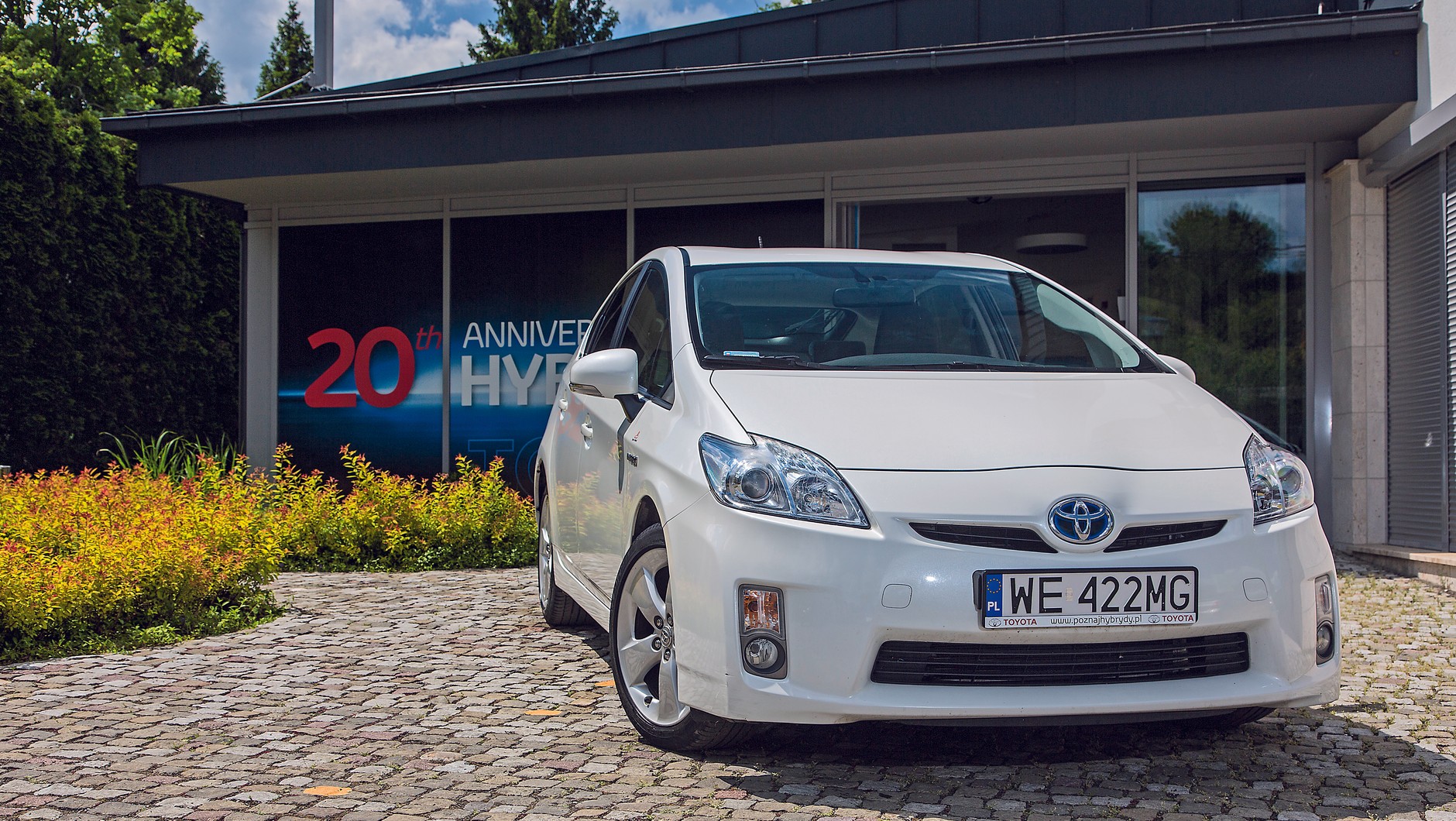 Coraz trudniej spotkać Priusa bez tasówkowego koguta. Hybrydowe Toyoty wyparły z tej roli Mercedesy z silnikami diesla