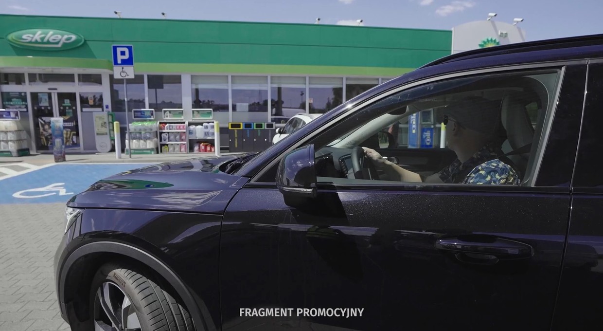 Auto Świat Pit Stop – elektromobilność - ziębi czy rozgrzewa?