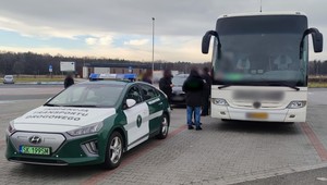 Inspektorzy zatrzymali autokar jadący z Rosji. Trzej kierowcy mieli coś na sumieniu