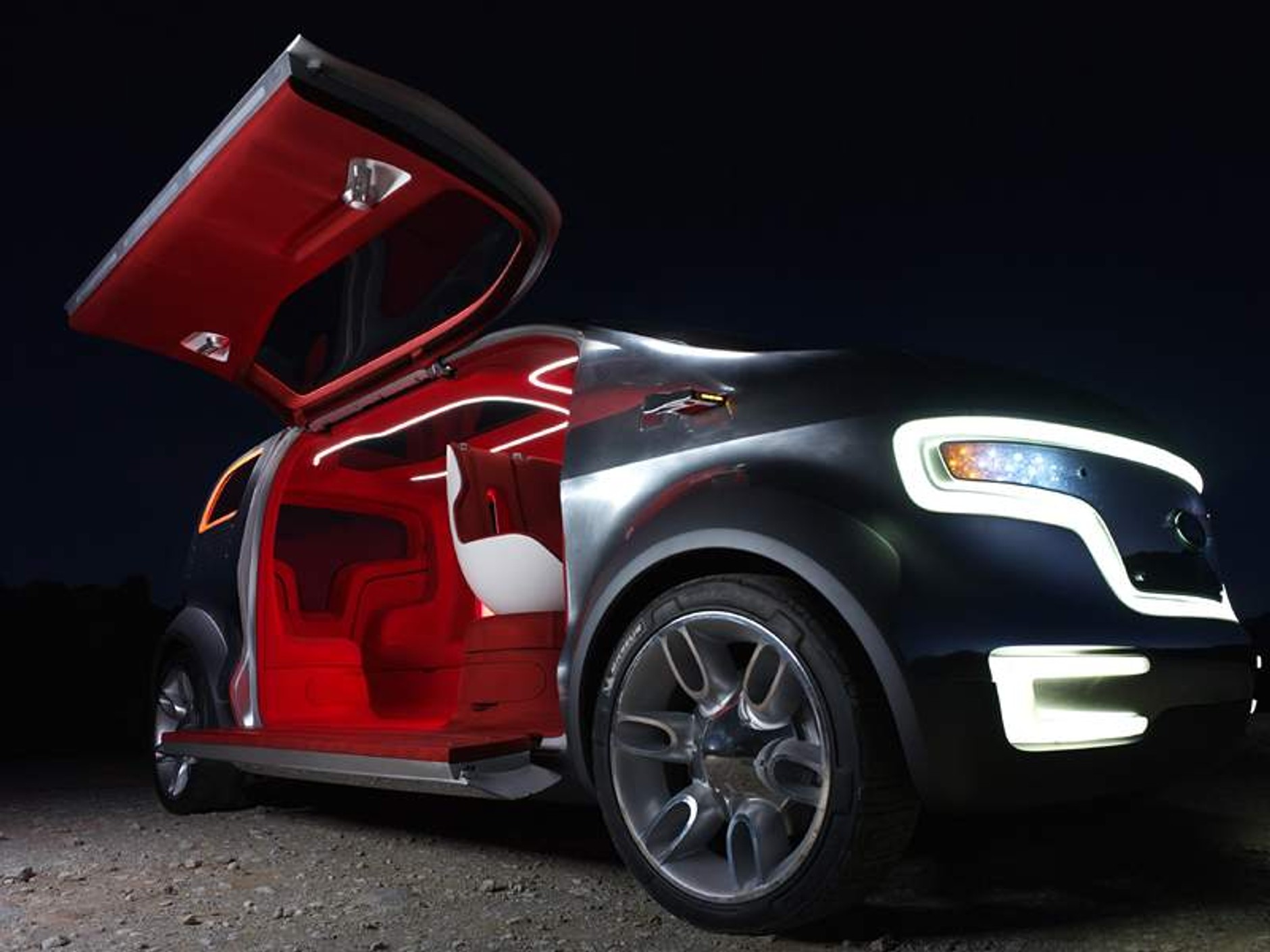 Detroit 2007: Ford Airstream concept  - crossover przyszłości