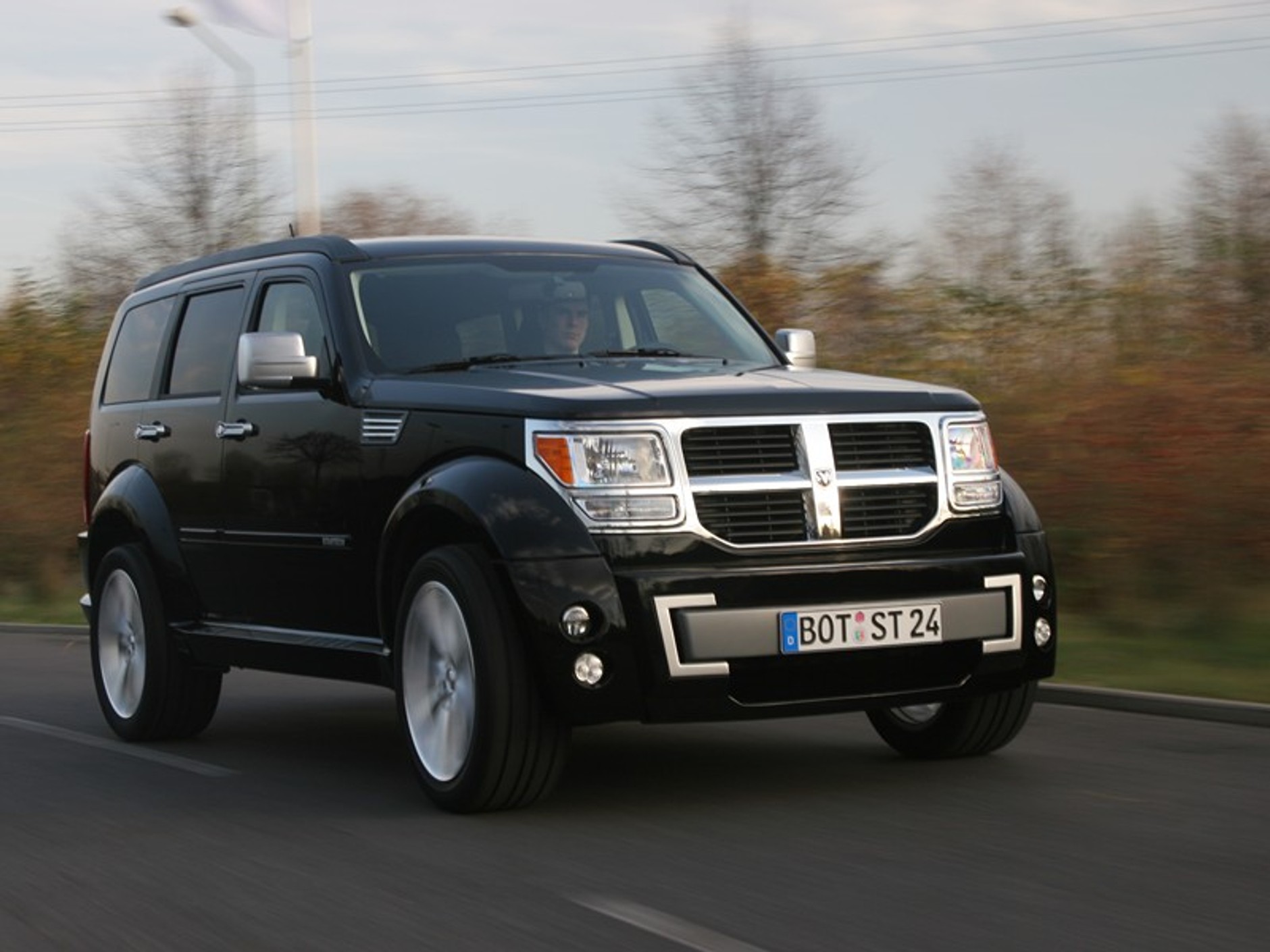 Startech Dodge Nitro - tuning wraz z debiutem