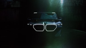 BMW Concept XM – francusko brzmiąca nazwa i duże "nerki". Bardzo duże "nerki"