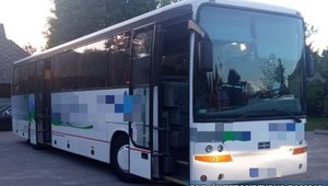 Autokarem w takim stanie chciał wieźć dzieci nad morze