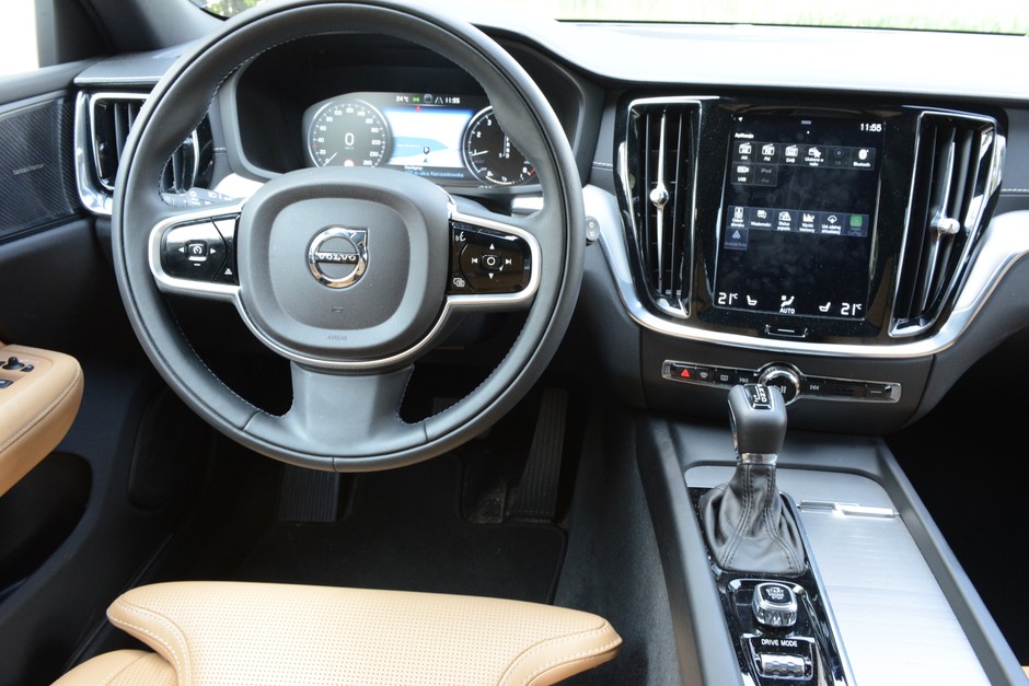 Volvo V60 T6