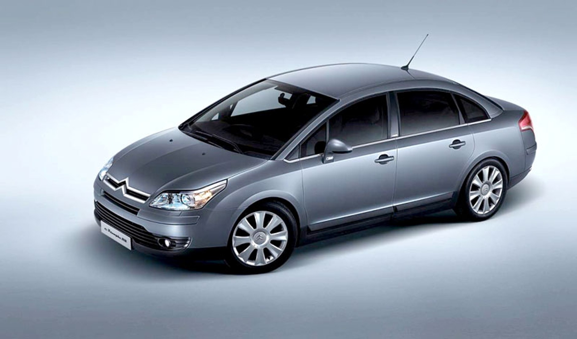 Citroën C-Quatre: sedan z rodziny C4