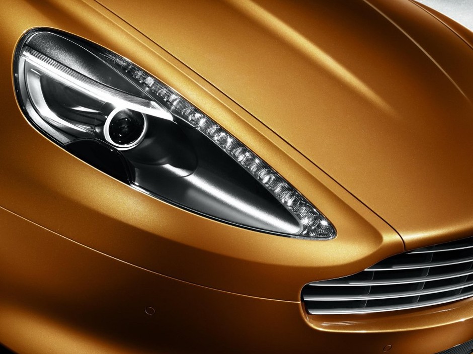 Aston Martin Virage powraca
