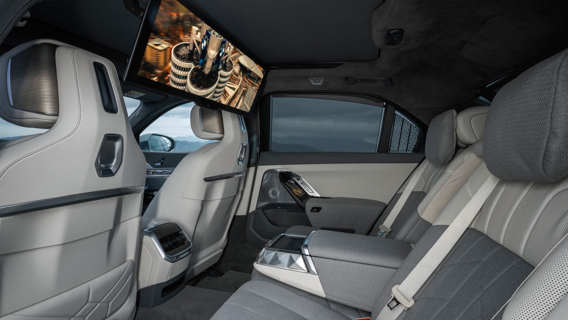 BMW serii 7 (siódma generacja; G70; od 2022 r.)