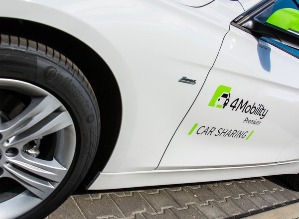 BMW i Mini wynajmiesz już na 15 minut
