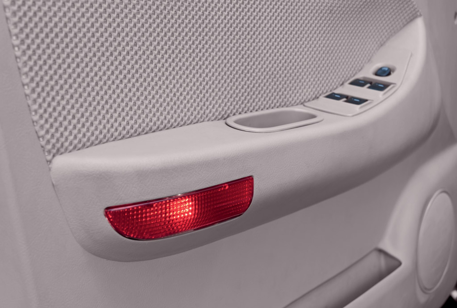 Chętni do ciężkiej pracy? Porównujemy najtańsze pikapy na naszym rynku