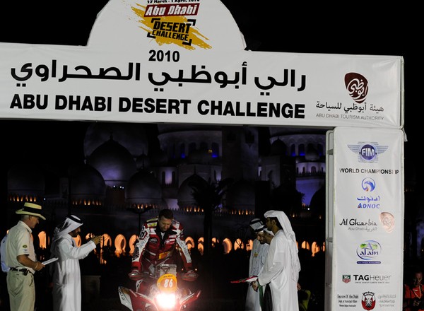 Abu Dhabi Desert Challenge 2010: Rafał Sonik 10. w prologu