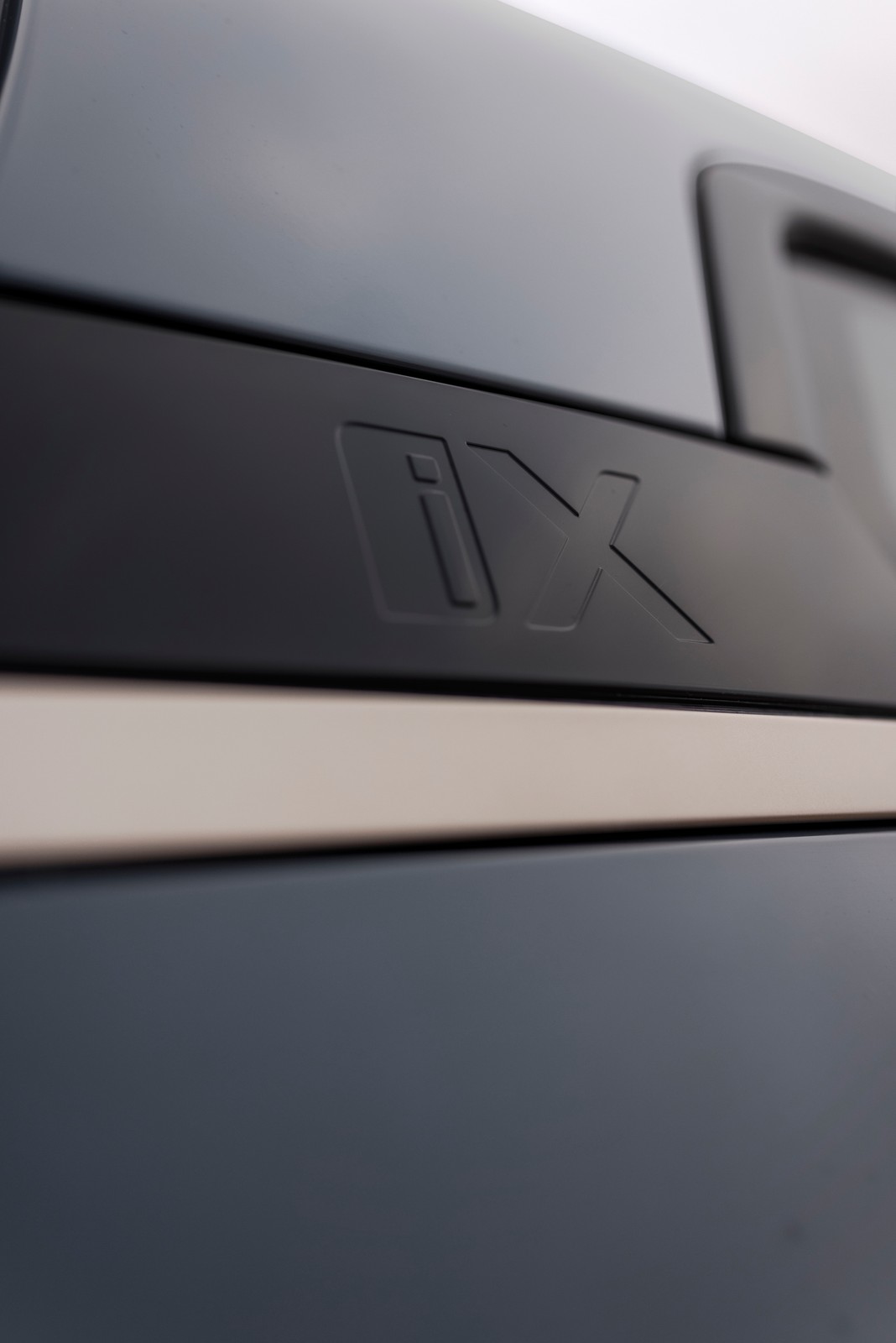 Elektryczne BMW iX w wersji „M” – 3,8 do setki i ponad 560 km zasięgu