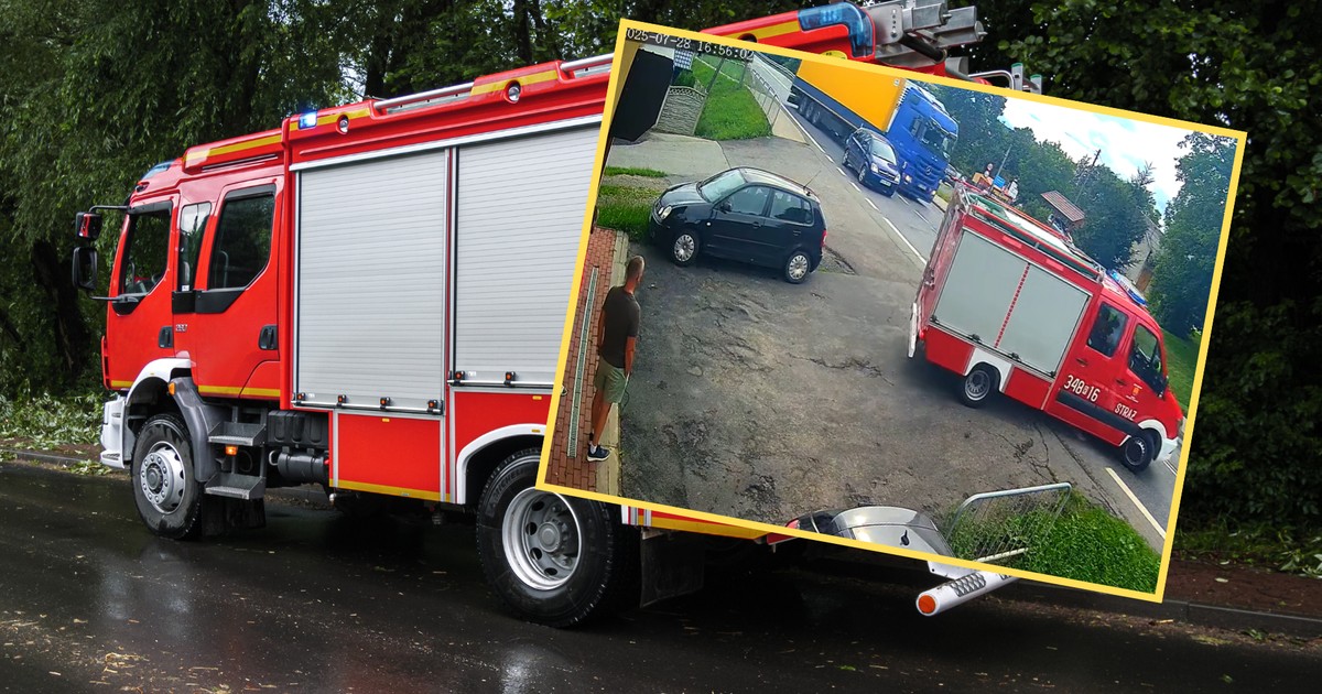 Wyjazd strażaków do akcji mógł skończyć się tragicznie (screen: remizacompl/Facebook)