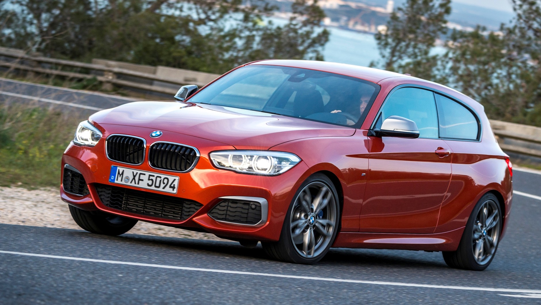 BMW serii 1 (druga generacja; F21; 2011-2019)