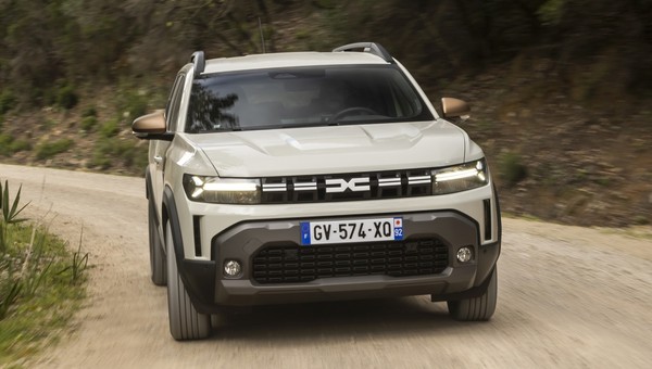 Dacia Duster to jeden z najtańszych nowych SUV-ów w Polsce. Mamy nowy cennik i radzimy, którą wersję wybrać