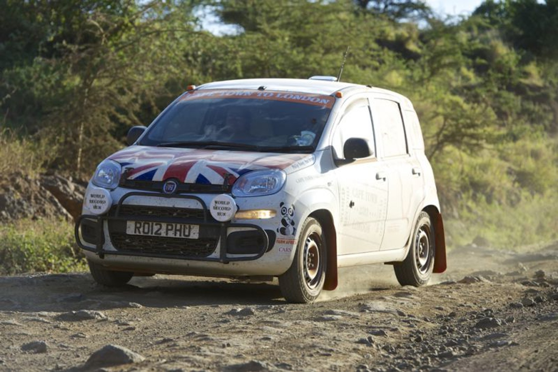 10 000 mil Fiatem Panda non stop