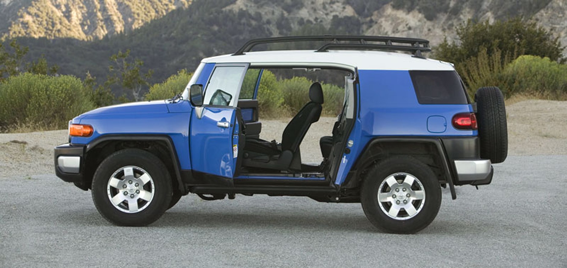 Toyota FJ Cruiser: zmodernizowany silnik dla modelu w stylu retro