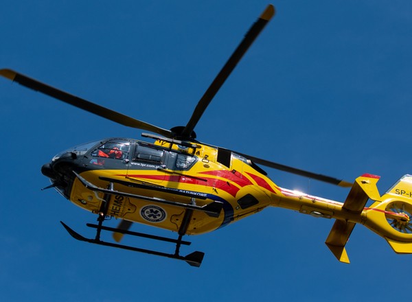 Ratownik z helikoptera LPR o swojej pracy: "latamy bardzo często, w dzień i w nocy"