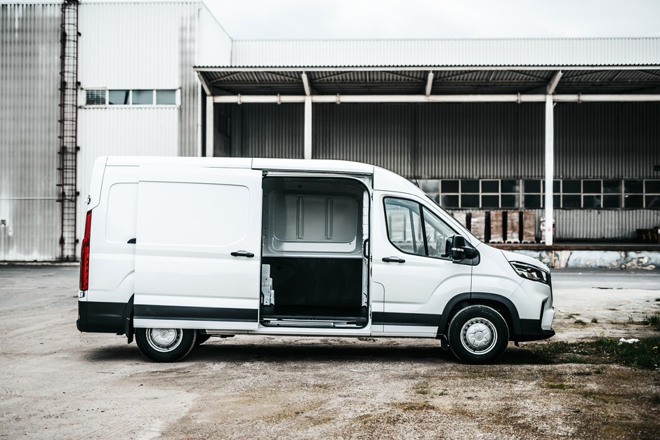 Maxus Deliver 9