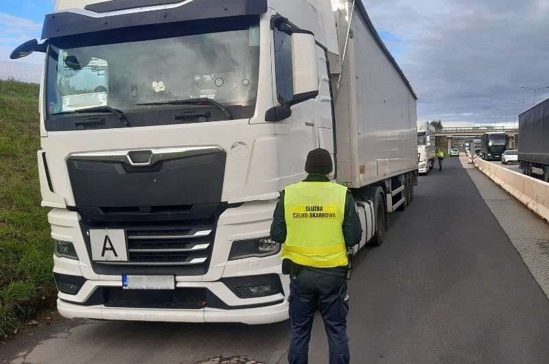 Nielegalne odpady w ciężarówce z Niemiec