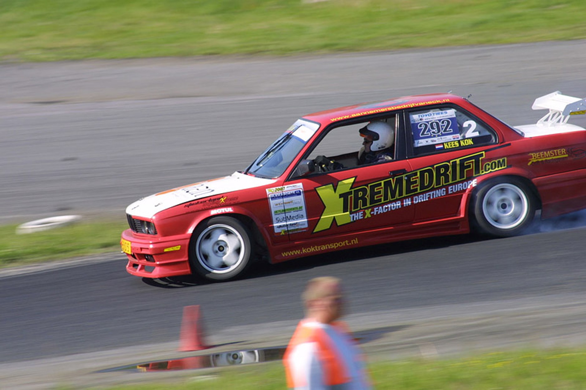 King of Europe Drift 2007: jazda bokiem (fotogaleria)